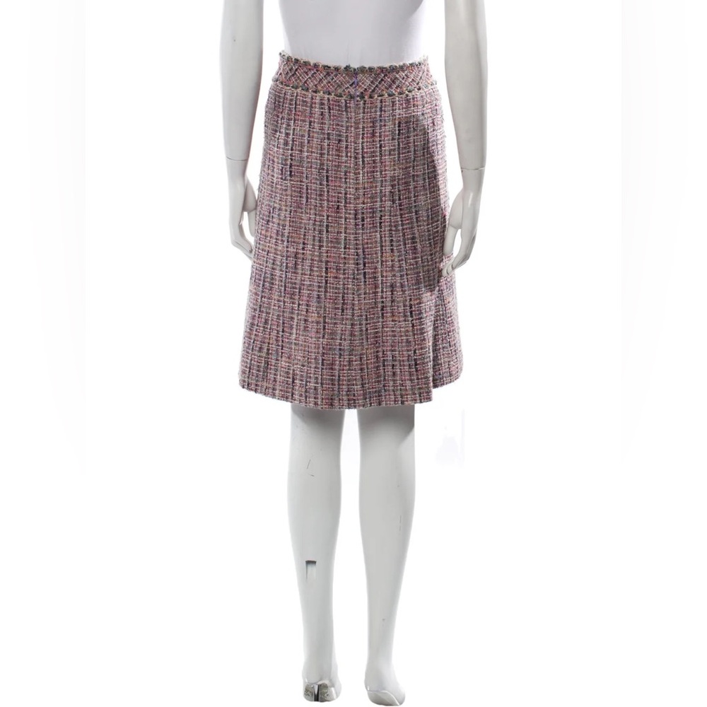 Chanel Pink Tweed Skirt - Picture 3 of 9